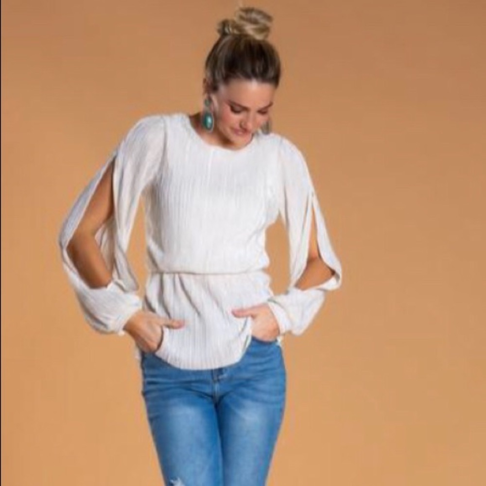Brigitte Brianna Slit sleeve blouse